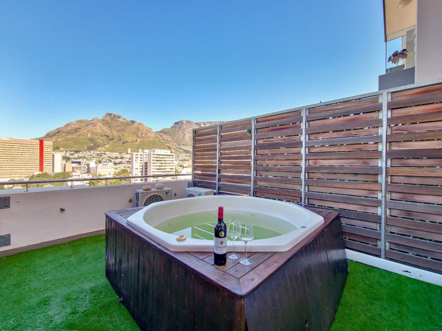 1 Bedroom Property for Sale in Cape Town City Centre Western Cape